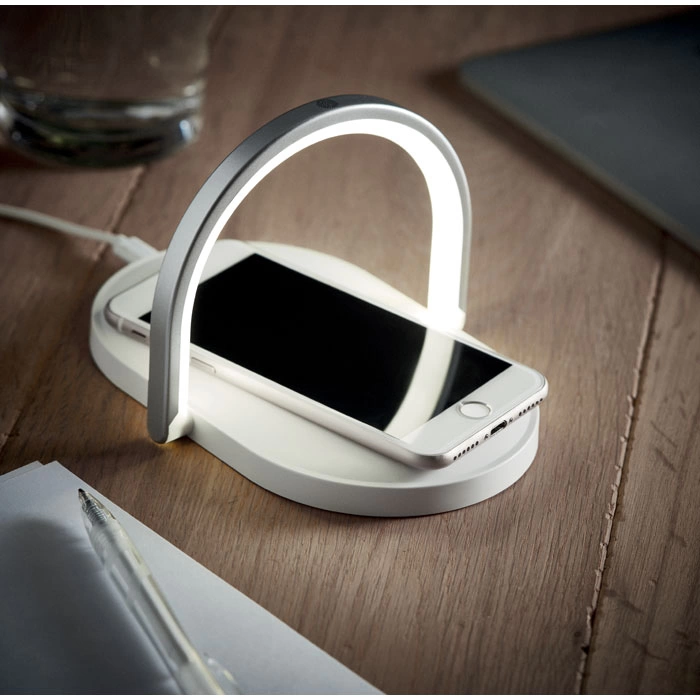 Зарядное устройство и ночник фото 2