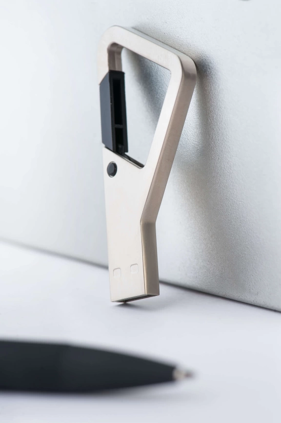 Флешка ZEVS Черная 4045.08.8ГБ фото 2