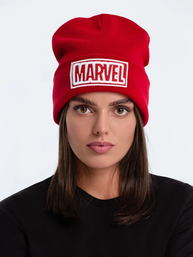 Шапка с вышивкой Marvel, красная фото 2