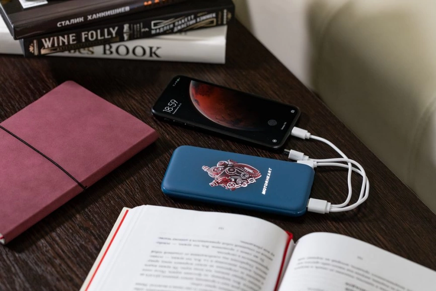 Аккумулятор с подсветкой markBright City, 10000 мАч, синий фото 13