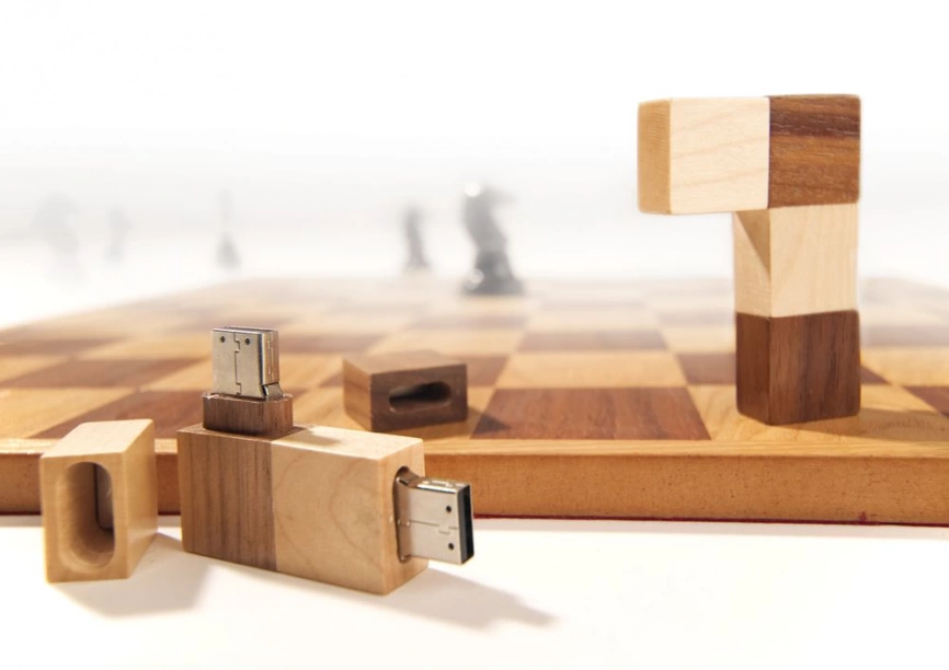 Флешка «Ход конем», 12 Гб, белая фото 3